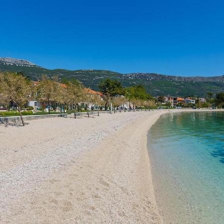 Sunny Holiday House With Pool Kastela Exterior photo